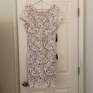 Lulus White lace body con dress brand new